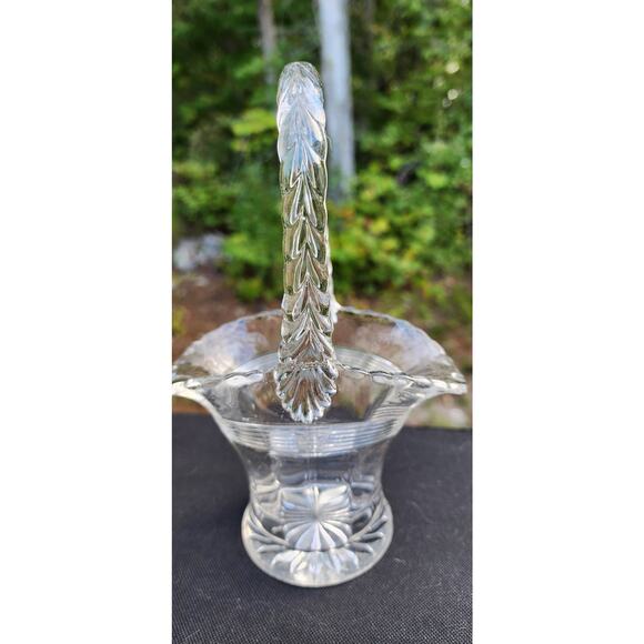 Vintage Pressed Glass Bride Basket, 9", Duncan and Miller - Picture 3 of 8